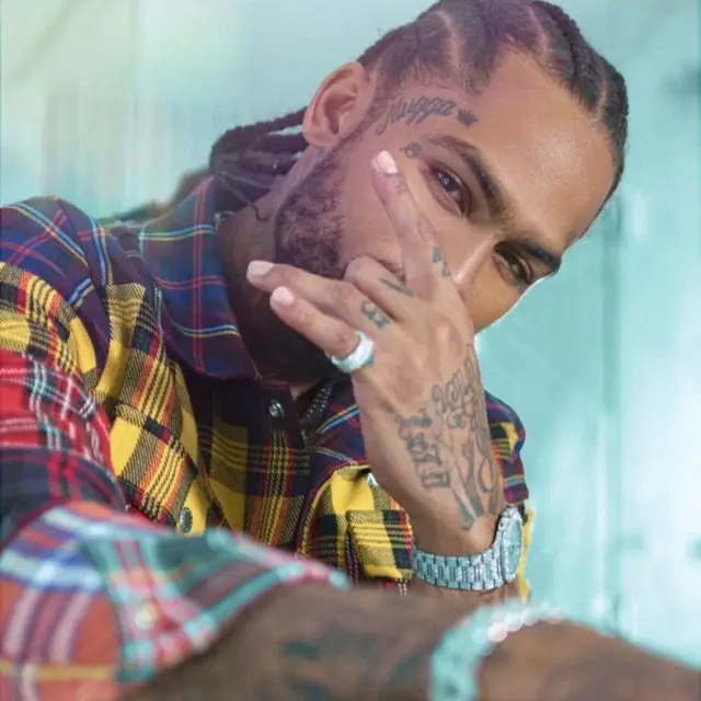 Dave East outfit in 40s & Shorties, 2020