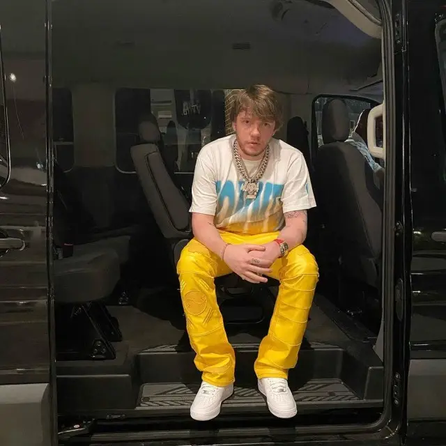 Murda Beatz outfit in Homme + Femme, Whensmokeclears, and Nike, 2020