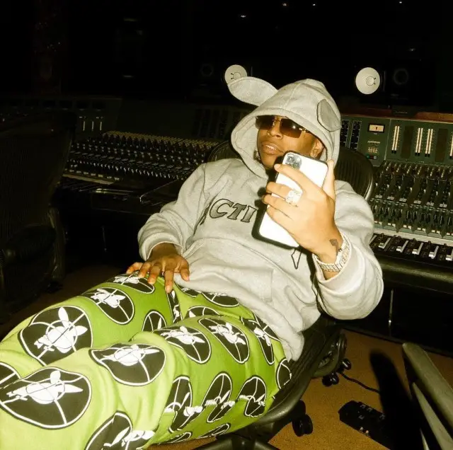 Lil Gotit outfit in Activity Clothing, 2020