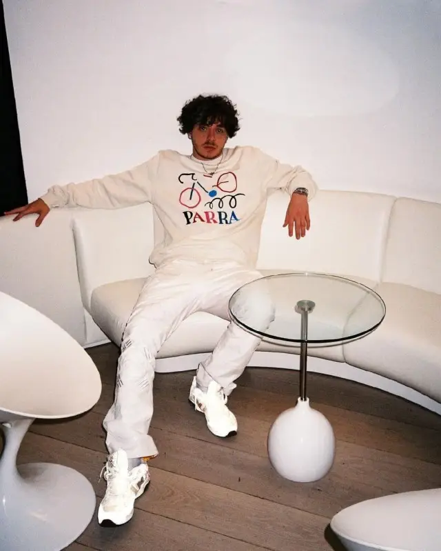 Jack Harlow outfit in Parra, New Balance, and No Vacancy Inn, 2020