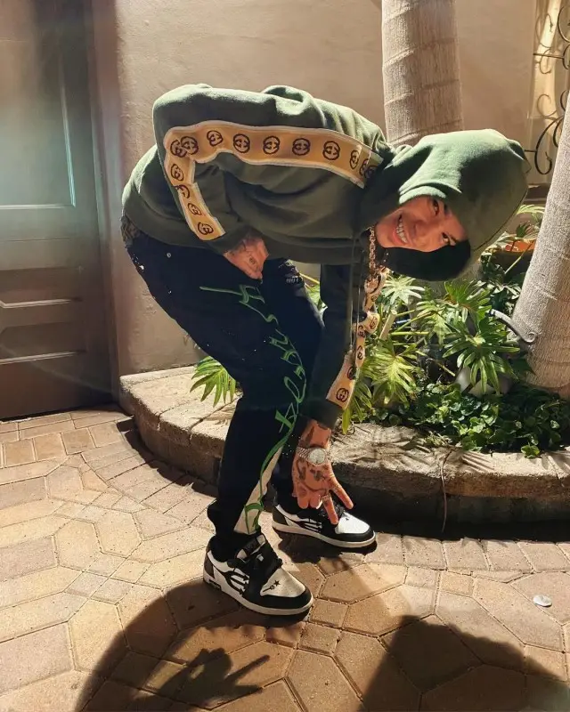 Lil Mosey outfit in Gucci, Pitch4ck, and Fendi, 2020