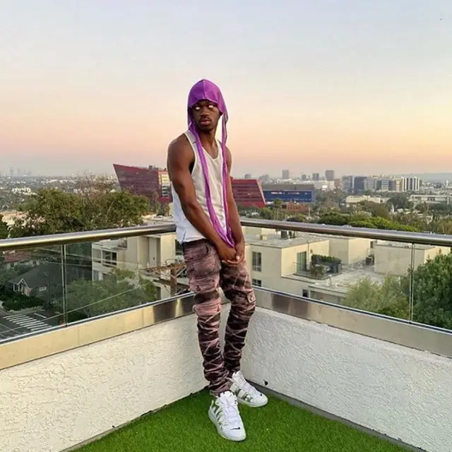 Lil Nas X outfit in Akings and Nike, 2020
