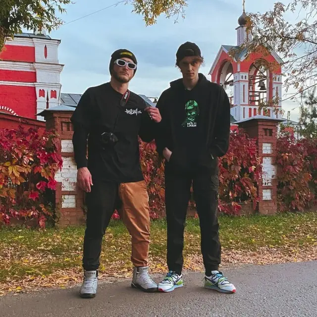 OG Buda outfit in Obladaet Merch, Stone Island, and Off-White, 2020