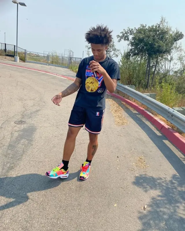 Mikey outfit in Vintage, Nike, and Adidas, 2020