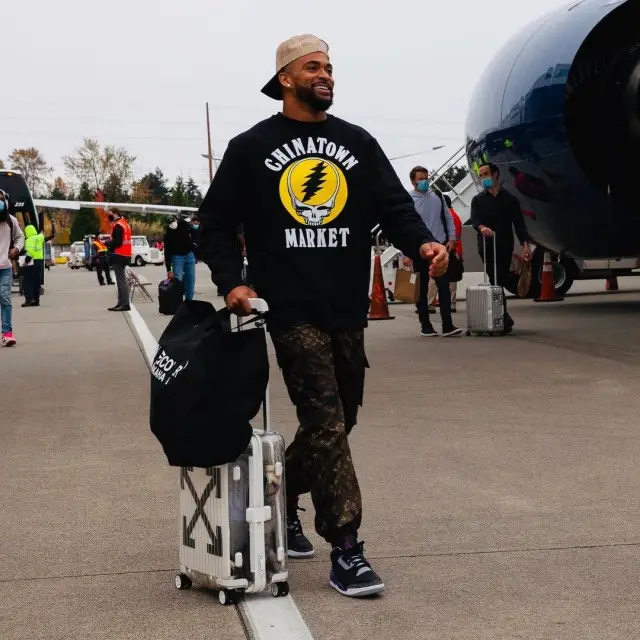 Jamal Adams outfit in Market, Undercover, and Grateful Dead, 2020