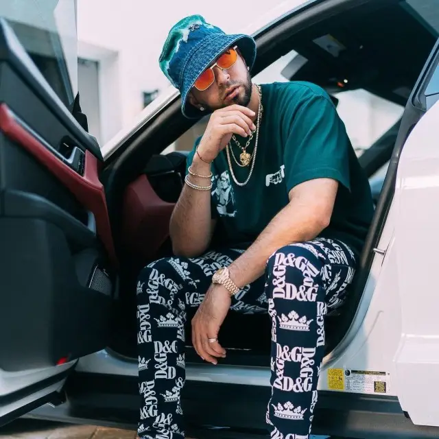 Justin Quiles outfit in Dolce & Gabbana and Off-White, 2020