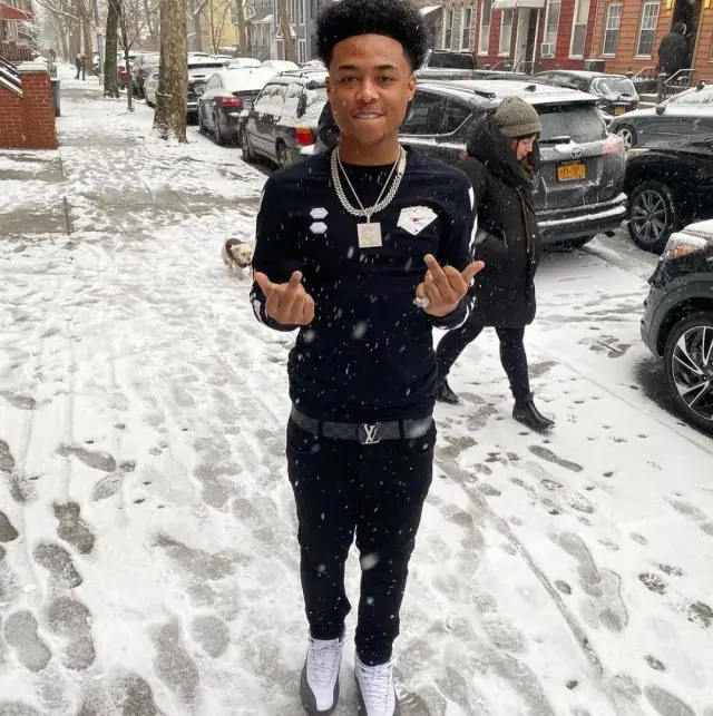 Luh Kel outfit in Off-White, Jordan, and Louis Vuitton, 2020