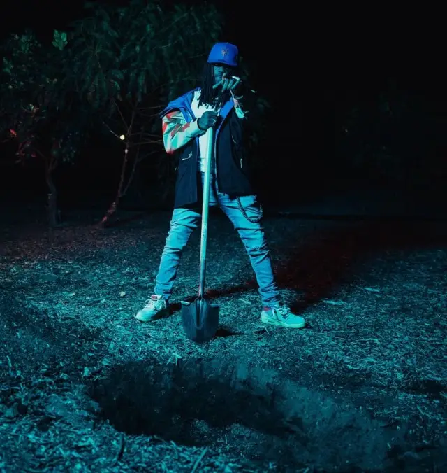 Chief Keef outfit in Burberry, Amiri, and New Era, 2020