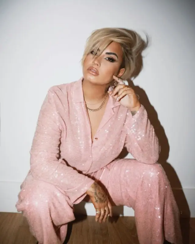 Demi Lovato outfit in Markarian and Lana Jewelry, 2020