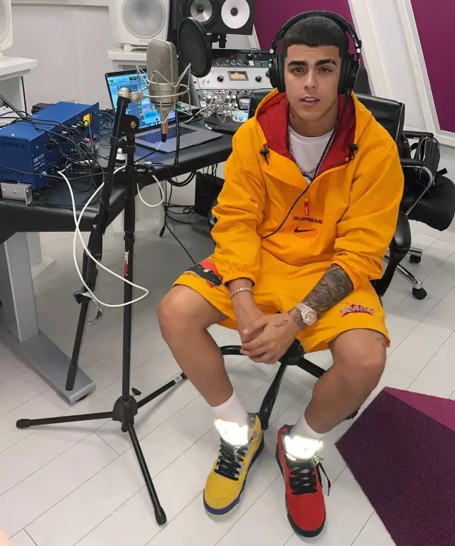 Lunay outfit in Supreme, Travis Scott Merch, and Nike, 2020