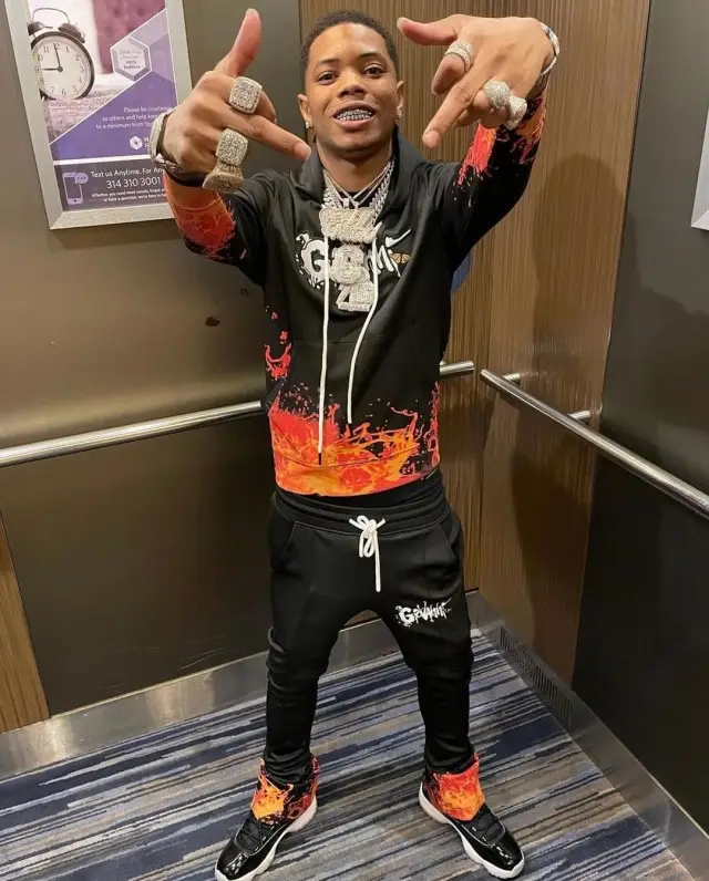 Lil Migo outfit in Giovanni La Venganza and Jordan, 2020
