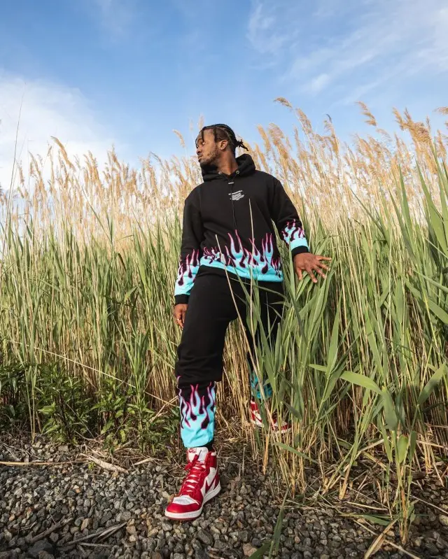 Ryann Graham outfit in BooHooMan and Nike, 2020