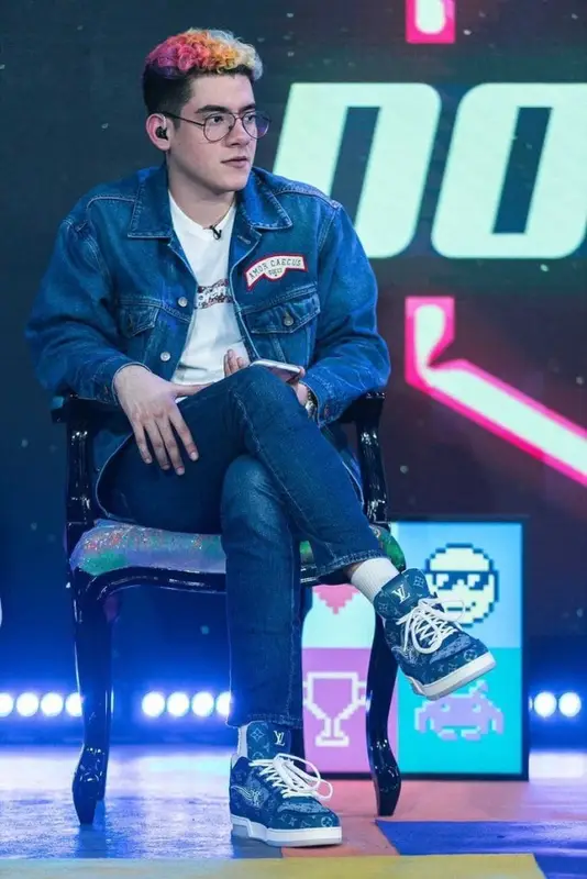 TheDonato outfit in Gucci, Supreme, and Takashi Murakami, 2020