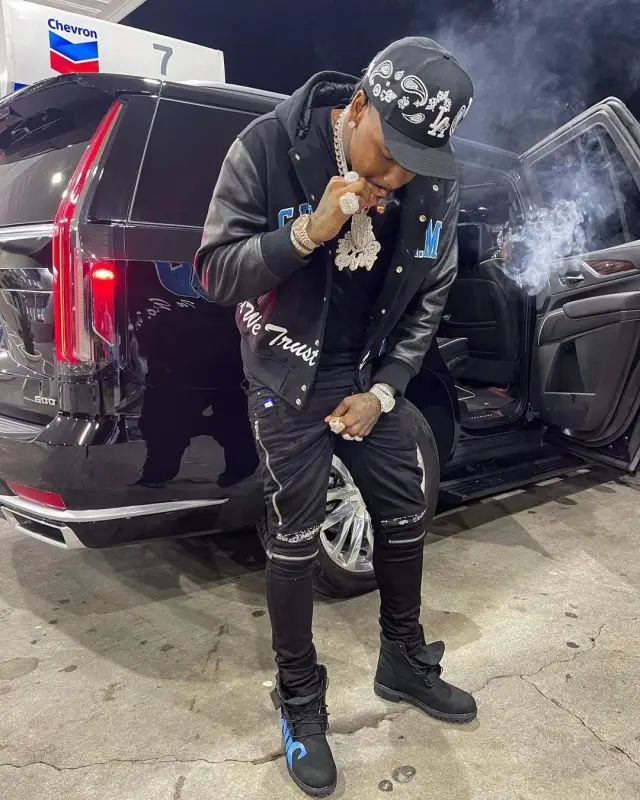 Moneybagg Yo outfit in Supreme, Amiri, and Timberland, 2020