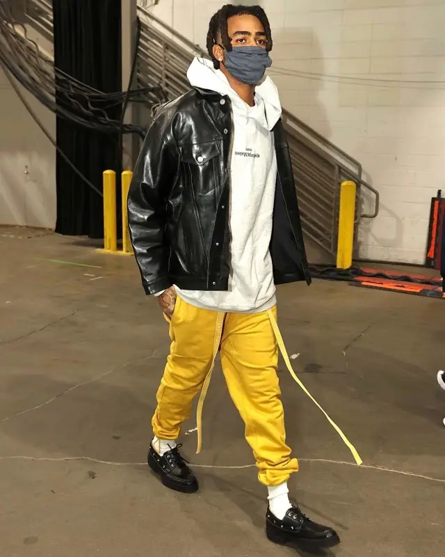 D'Angelo Russell outfit in Fear of God, Maison Margiela, and Ami Alexandre Mattiussi, 2020
