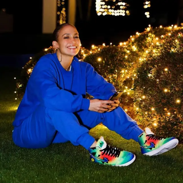Jennifer Lopez outfit in Frankies Bikinis, J Balvin Merch, and Nike, 2020